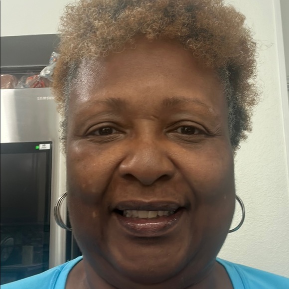 Meet your Posher, Arnetha - Picture 1 of 1